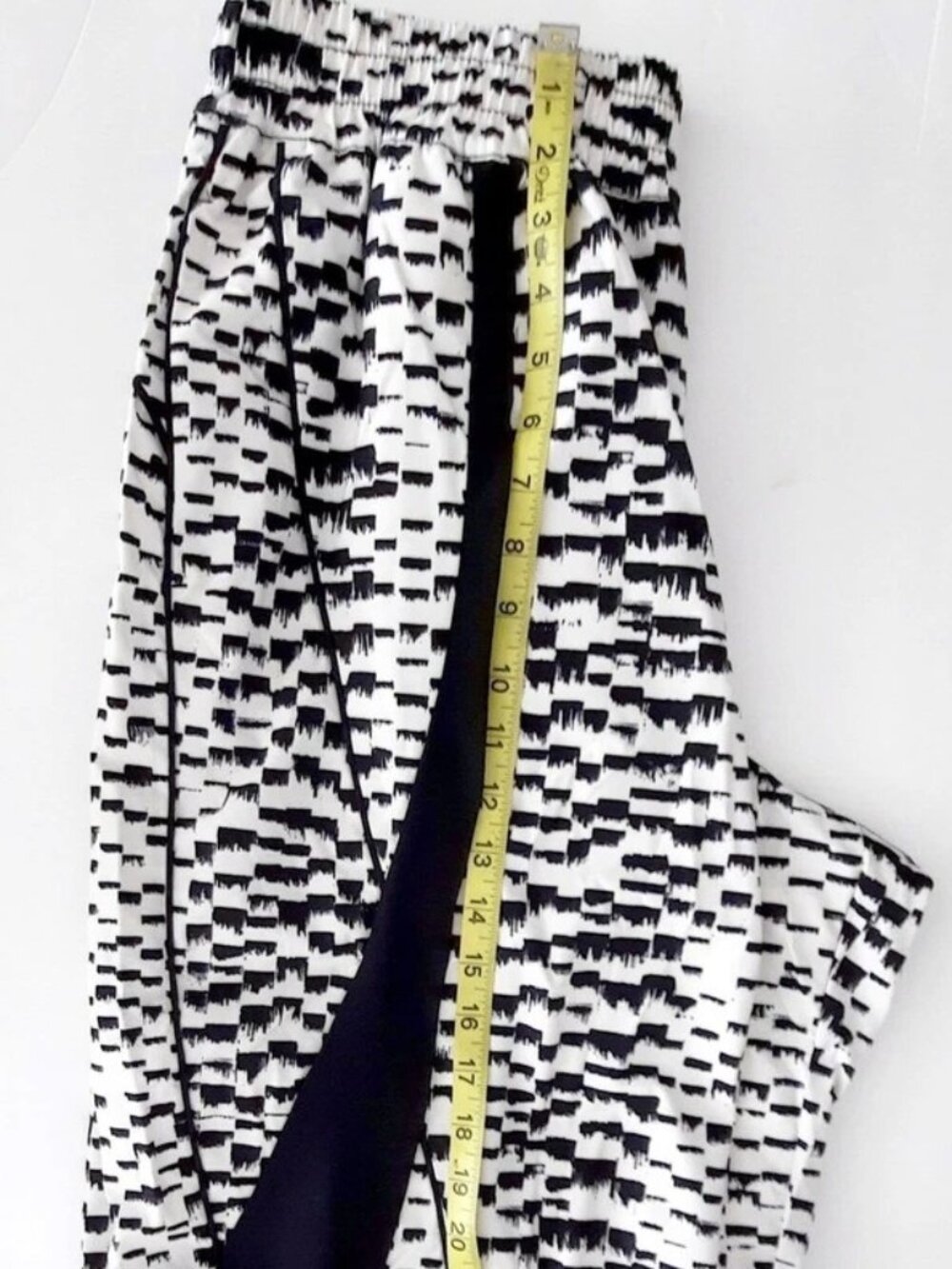 Free People FP Movement Aces Printed Pants Scratch Concrete Combo Size M - Picture 11 of 13